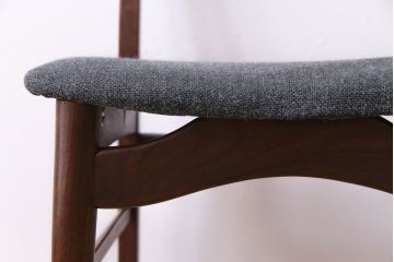 ヴィンテージ家具　北欧ビンテージ　チーク材　なめらかな形がおしゃれなダイニングチェア(ワークチェア、椅子)(3)