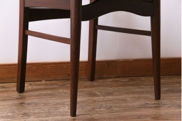 ヴィンテージ家具　北欧ビンテージ　チーク材　なめらかな形がおしゃれなダイニングチェア(ワークチェア、椅子)(3)
