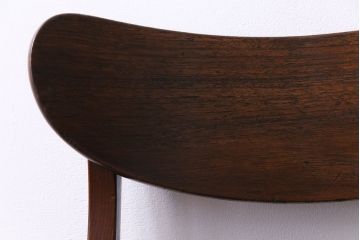 ヴィンテージ家具　北欧ビンテージ　チーク材　なめらかな形がおしゃれなダイニングチェア(ワークチェア、椅子)