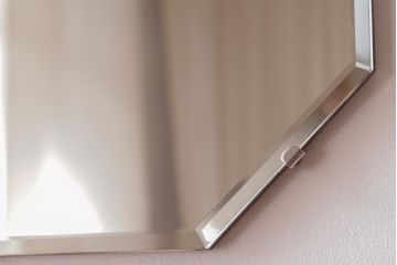 アンティーク雑貨　イギリスビンテージ　様々な空間に馴染むシンプルなオクタゴンミラー(壁掛け鏡)