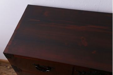 極美品　和製アンティーク　仙台箪笥　味わいのある美しい漆塗りの重ね箪笥(衣装箪笥、和タンス、チェスト)