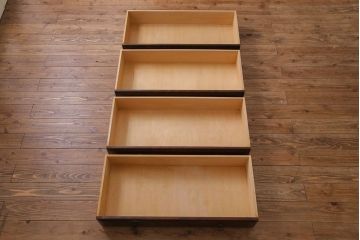 中古　北海道民芸家具　深い色味が魅力的なチェスト(整理箪笥、引き出し)(定価約24万円)