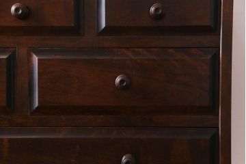 中古　北海道民芸家具　深い色味が魅力的なチェスト(整理箪笥、引き出し)(定価約24万円)