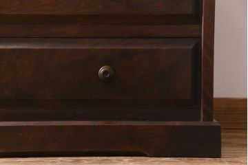 中古　北海道民芸家具　深い色味が魅力的なチェスト(整理箪笥、引き出し)(定価約24万円)