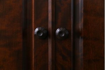 中古　北海道民芸家具　#145　和洋どちらの空間にも馴染むシックな隅棚(コーナーキャビネット、飾り棚)