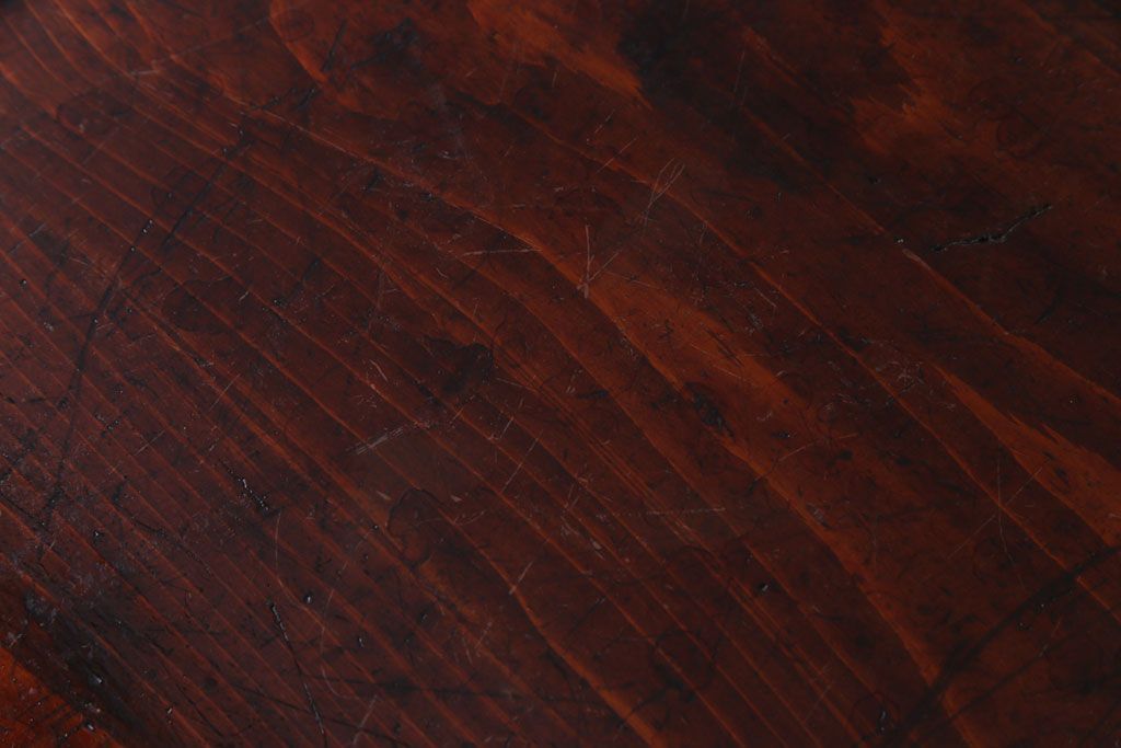 アンティーク家具　和製アンティーク　味わいのある古い金具が目を惹く戸棚付きの小引き出し(小物収納、引き出し)