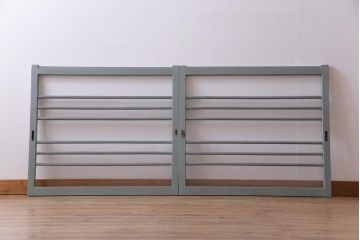 ペイント家具　モールガラス入り!淡い色味がおしゃれなガラス戸(窓、引き戸、建具)2枚組