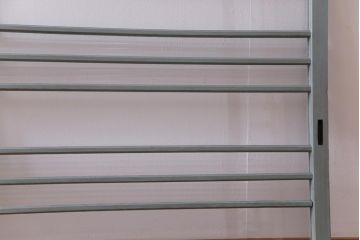 ペイント家具　モールガラス入り!淡い色味がおしゃれなガラス戸(窓、引き戸、建具)2枚組