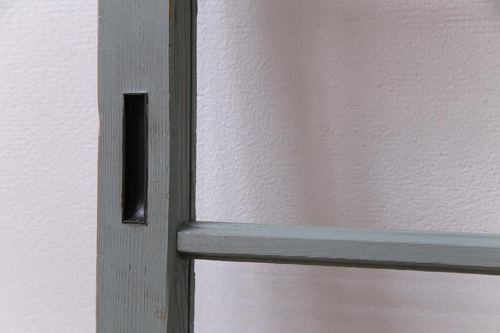 ペイント家具　モールガラス入り!淡い色味がおしゃれなガラス戸(窓、引き戸、建具)2枚組