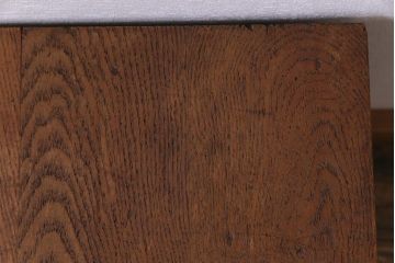 レトロ家具　昭和レトロ　ナラ材　飾り気の無い素朴さが魅力の学校スツール(角スツール、花台)(1)