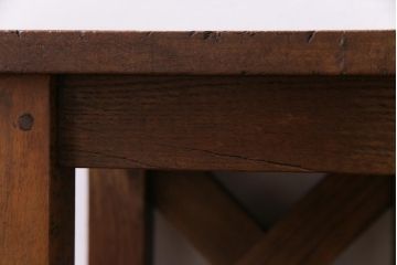 レトロ家具　昭和レトロ　ナラ材　飾り気の無い素朴さが魅力の学校スツール(角スツール、花台)(1)