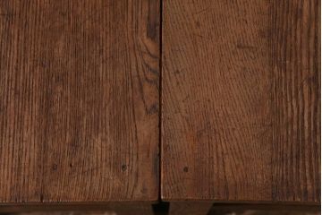 レトロ家具　昭和レトロ　懐かしさと温もり溢れるナラ材製の学校スツール2脚セット(角スツール、花台)(1)