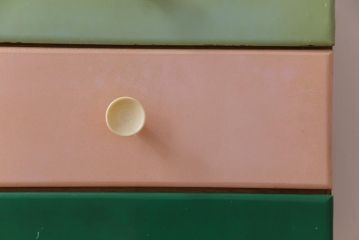 ヴィンテージ家具　ビンテージ　昭和中期　レトロカラーが可愛らしいチェスト(引き出し)