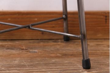 ラフジュ工房オリジナル　コンパクトで可愛らしいスツール(鉄脚チェア、椅子)