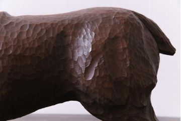 アンティーク雑貨　ビンテージ　日本製　ユニークな存在感を放つ木彫りのブルドッグ(置物、ディスプレイ)