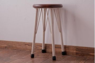 ラフジュ工房オリジナル　ナチュラルペイントが可愛らしい丸スツール(椅子、飾り台)