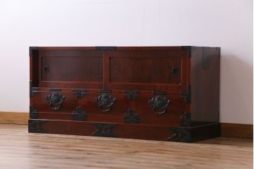 極美品　リメイク　ぼってりとした漆塗りが魅力の仙台箪笥ローボード(リビングボード、収納棚)(1)