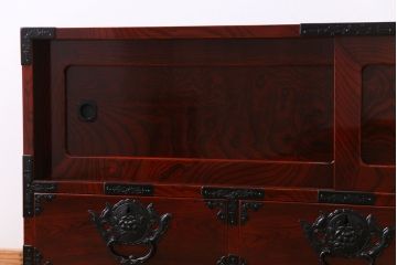極美品　リメイク　ぼってりとした漆塗りが魅力の仙台箪笥ローボード(リビングボード、収納棚)(1)