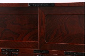 極美品　リメイク　ぼってりとした漆塗りが魅力の仙台箪笥ローボード(リビングボード、収納棚)(2)
