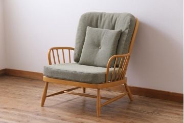 ヴィンテージ家具　イギリスビンテージ　ERCOL(アーコール)　ジュビリー(Jubilee)　グリーンのファブリックが優しげな一人掛けソファ(2)