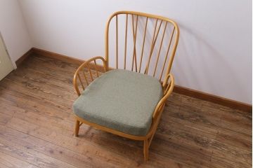 ヴィンテージ家具　イギリスビンテージ　ERCOL(アーコール)　ジュビリー(Jubilee)　グリーンのファブリックが優しげな一人掛けソファ(2)