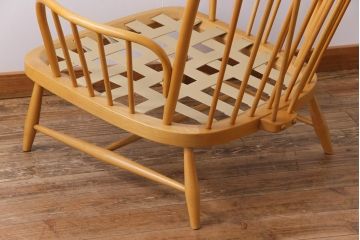 ヴィンテージ家具　イギリスビンテージ　ERCOL(アーコール)　ジュビリー(Jubilee)　グリーンのファブリックが優しげな一人掛けソファ(2)