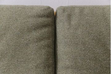 ヴィンテージ家具　イギリスビンテージ　ERCOL(アーコール)　ジュビリー(Jubilee)　グリーンのファブリックが優しげな二人掛けソファ