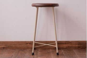 アンティーク雑貨　ラフジュ工房オリジナル　鉄脚　温かみのあるペイントカラーが魅力の丸スツール(チェア、椅子)(1)