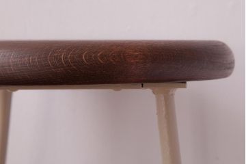 アンティーク雑貨　ラフジュ工房オリジナル　鉄脚　温かみのあるペイントカラーが魅力の丸スツール(チェア、椅子)(1)