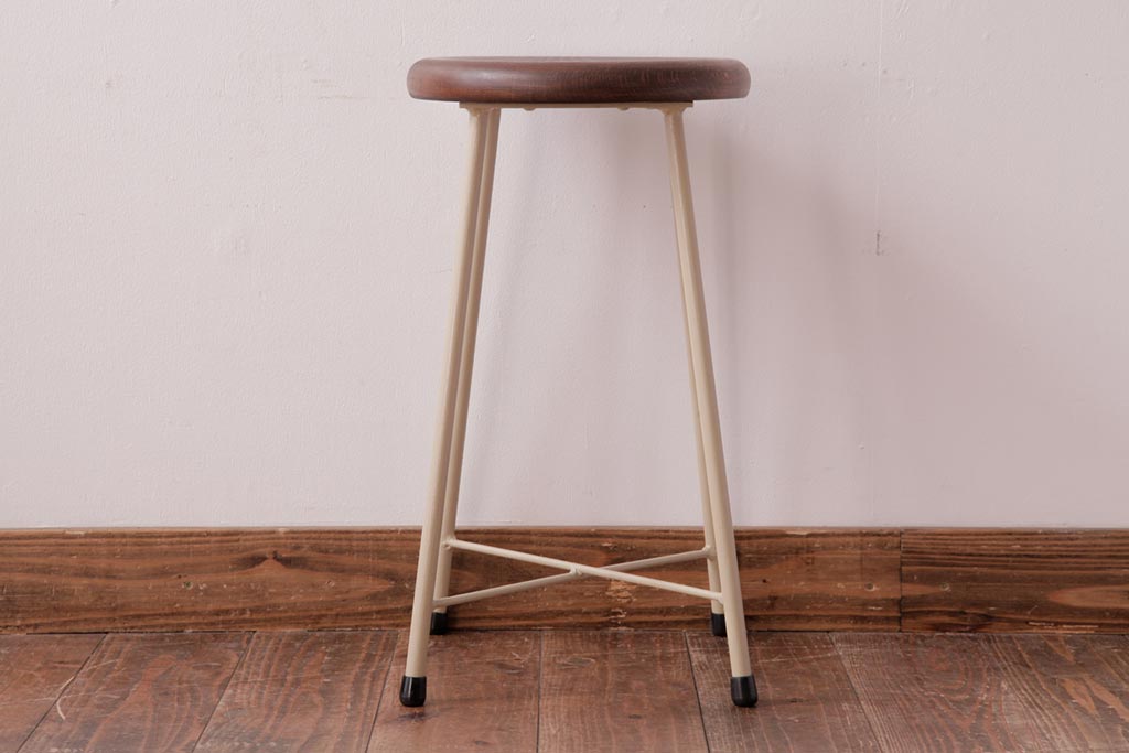 アンティーク雑貨　ラフジュ工房オリジナル　鉄脚　温かみのあるペイントカラーが魅力の丸スツール(チェア、椅子)(3)