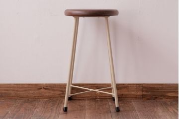アンティーク雑貨　ラフジュ工房オリジナル　鉄脚　温かみのあるペイントカラーが魅力の丸スツール(チェア、椅子)(3)