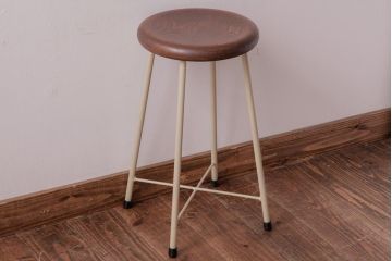 アンティーク雑貨　ラフジュ工房オリジナル　鉄脚　温かみのあるペイントカラーが魅力の丸スツール(チェア、椅子)(3)