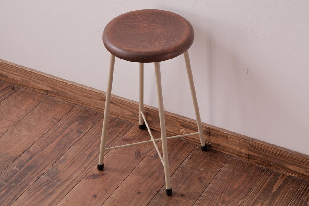 アンティーク雑貨　ラフジュ工房オリジナル　鉄脚　温かみのあるペイントカラーが魅力の丸スツール(チェア、椅子)(3)