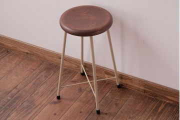 アンティーク雑貨　ラフジュ工房オリジナル　鉄脚　温かみのあるペイントカラーが魅力の丸スツール(チェア、椅子)(3)
