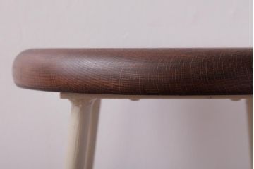 アンティーク雑貨　ラフジュ工房オリジナル　鉄脚　温かみのあるペイントカラーが魅力の丸スツール(チェア、椅子)(3)