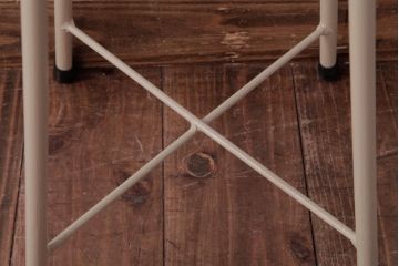 アンティーク雑貨　ラフジュ工房オリジナル　鉄脚　温かみのあるペイントカラーが魅力の丸スツール(チェア、椅子)(3)