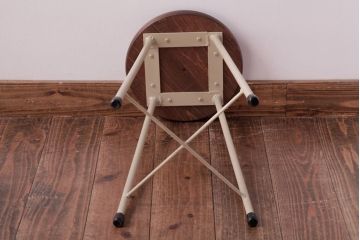 アンティーク雑貨　ラフジュ工房オリジナル　鉄脚　温かみのあるペイントカラーが魅力の丸スツール(チェア、椅子)(3)