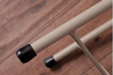 アンティーク雑貨　ラフジュ工房オリジナル　鉄脚　温かみのあるペイントカラーが魅力の丸スツール(チェア、椅子)(3)