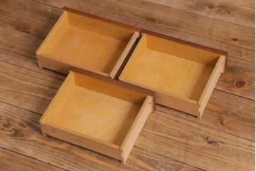ヴィンテージ家具　北欧ビンテージ　デンマーク　作業台付き　お気に入りを並べて使えるカップボード(ブックシェルフ、陳列棚、オープンラック)(2)