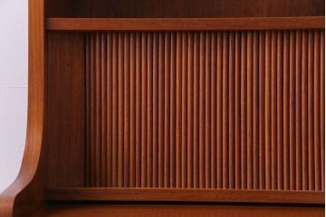 ヴィンテージ家具　北欧ビンテージ　デンマーク　作業台付き　お気に入りを並べて使えるカップボード(ブックシェルフ、陳列棚、オープンラック)(2)