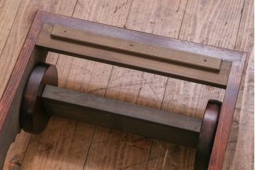 中古　伝統民芸家具　岩谷堂箪笥　本漆　ボリュームのある金具が目を引く小箪笥(車箪笥、サイドチェスト)