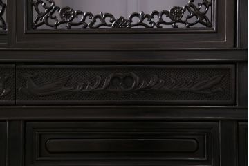中古　民芸家具　唐木製　高級品!　荘厳な彫刻が目を引くサイドボード(キャビネット、飾り棚、茶棚)