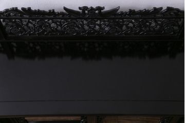 中古　民芸家具　唐木製　高級品!　荘厳な彫刻が目を引くサイドボード(キャビネット、飾り棚、茶棚)