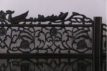 中古　民芸家具　唐木製　高級品!　荘厳な彫刻が目を引くサイドボード(キャビネット、飾り棚、茶棚)