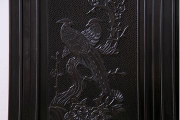 中古　民芸家具　唐木製　高級品!　荘厳な彫刻が目を引くサイドボード(キャビネット、飾り棚、茶棚)