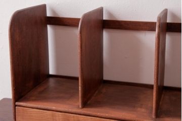 アンティーク雑貨　昭和レトロ　木の味わい豊かな引き出し付きブックスタンド(本立て)