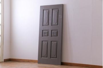 ペイント建具　DIY　花のレリーフが目を引くシックなドア(扉、建具)