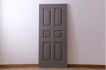 ペイント建具　DIY　花のレリーフが目を引くシックなドア(扉、建具)