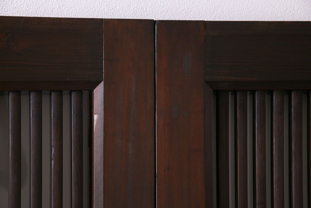 和製アンティーク　ヒノキ材　味わい深いガラス入り格子蔵戸2枚セット(格子戸、引き戸、玄関戸)