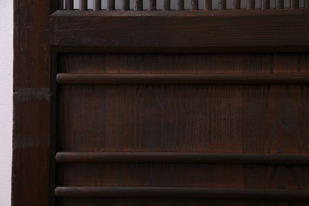 和製アンティーク　ヒノキ材　味わい深いガラス入り格子蔵戸2枚セット(格子戸、引き戸、玄関戸)